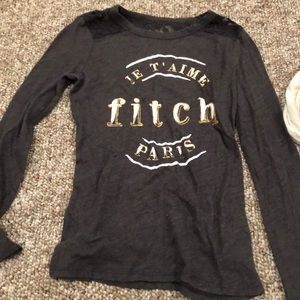 grey long sleeve girls shirt